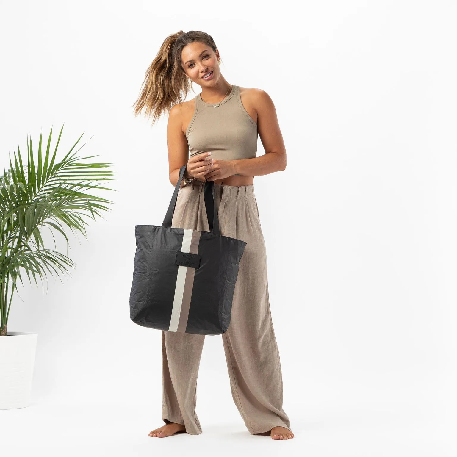 Le Voyageur Day Tripper Tote